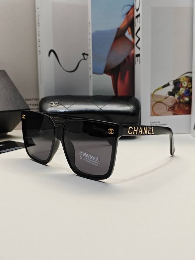 Chanel香奈儿大框太阳镜墨镜 经典的方框设计 不挑脸型 高清镜片 无论搭配大衣还是连衣裙都非常显气质偏光镜片预防紫外线