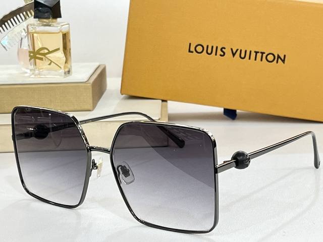 Louis Vuitto* Model Z1996U Size 63口16-