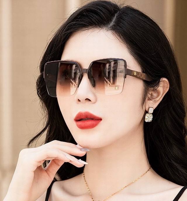 Chane 香奈儿时尚无框太阳镜镜片 顶级奢侈品 高品质 气质非凡 女士开车墨镜 型号 Ch3301