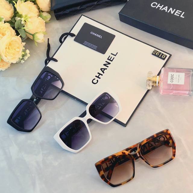 Chanel2024新款英文字母方框太阳镜女韩版潮流百搭墨镜网红街拍简约眼镜
