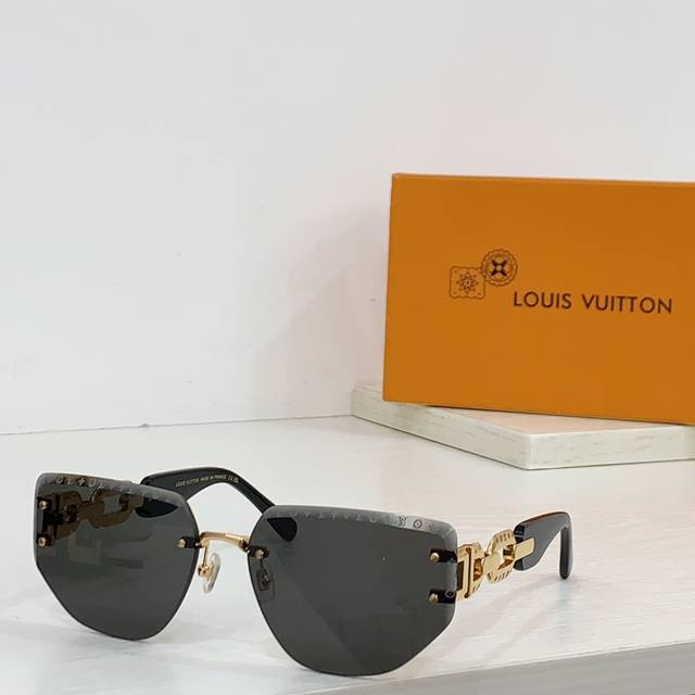 Louis Vuitto* Model Z 6E Size 65口17-
