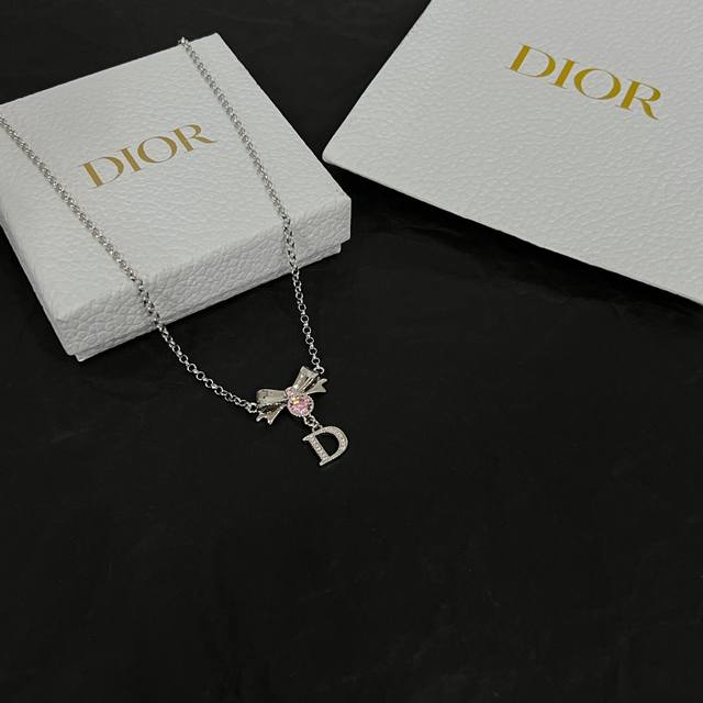 Dior 迪奥 中古 项链 专柜一致上新 精选原版一致 黄铜材质 甜美气质高雅。