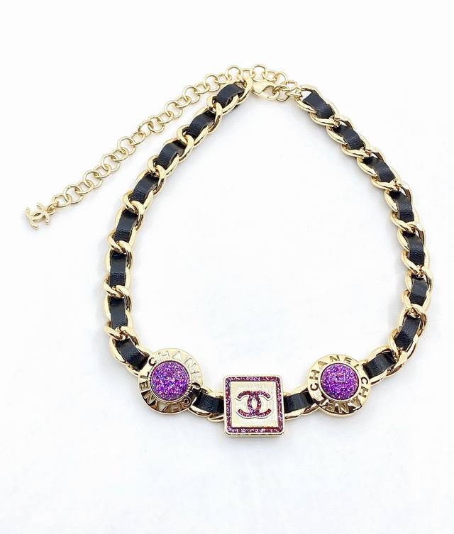Chanel 最新款紫色水晶黑皮项链 一致zp黄铜材质