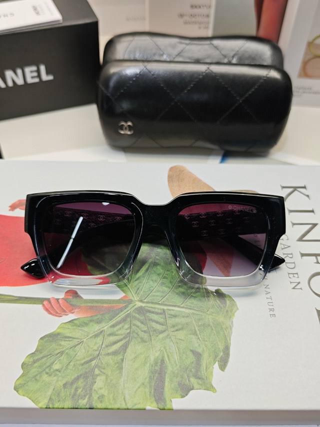 Chanel香奈儿 2024新款潮流爆款 时尚方框太阳镜 佩戴舒适 网红潮款墨镜 女士高清加厚偏光太阳镜 高品质tr镜框 5色