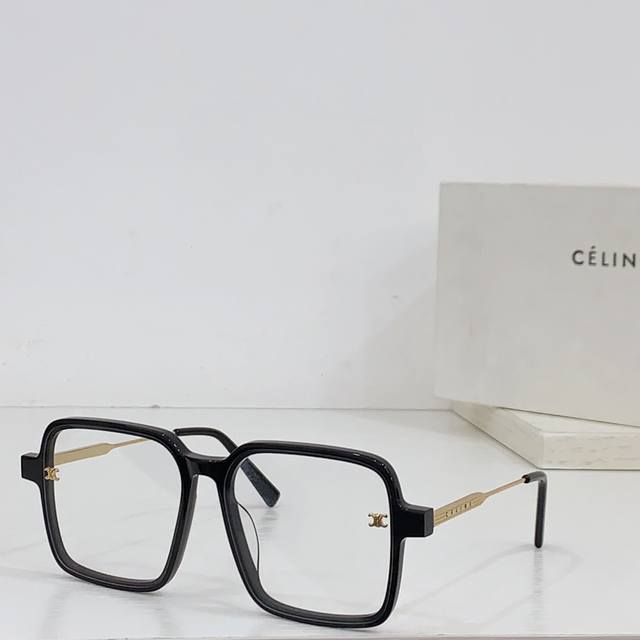 Celine新品 极简框型设计+凯旋门镜腿字母logo，时髦值拉满！ 型号：Cl40554U Size：57-15-145. 0