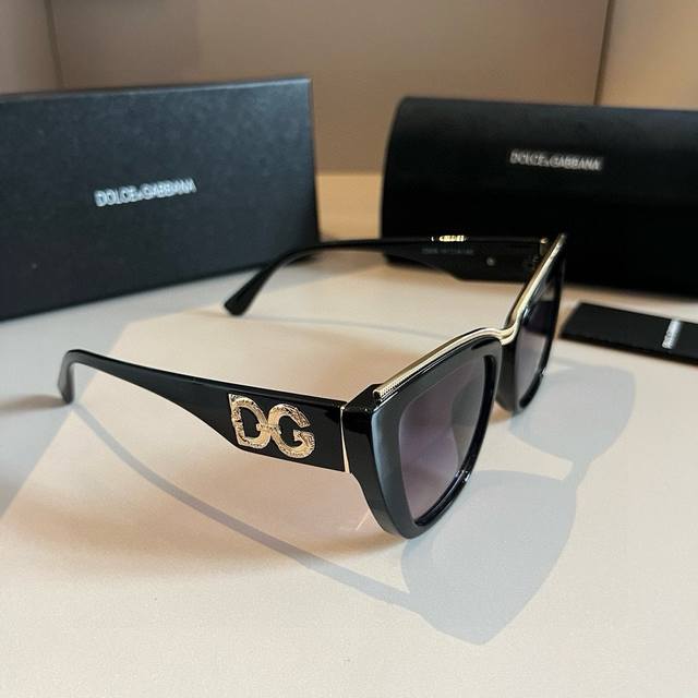 D&G杜嘉班纳2024最新款遮阳镜，太阳墨镜，开车出游必备，超级修饰脸型