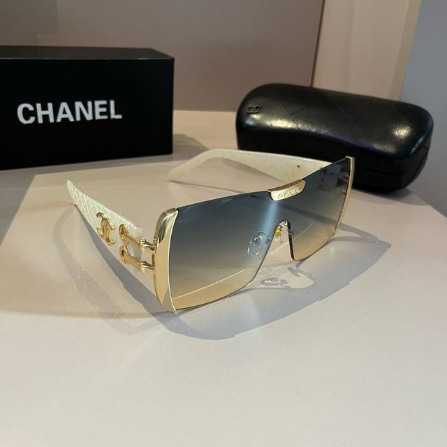 Chanel香奈儿网红爆款太阳镜，遮阳修饰脸型神器