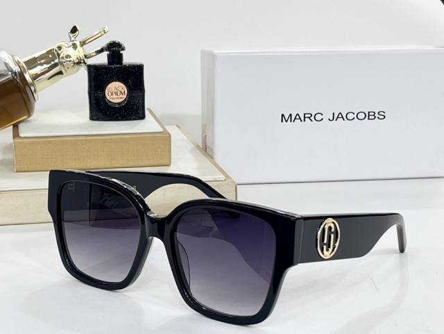 Marc Jacobs Mod:698 S Size:55口19 145