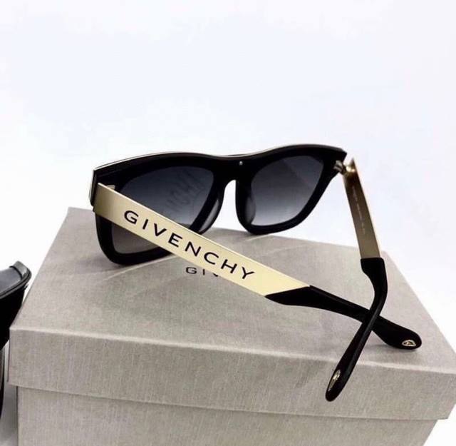 黑金色 Givenchy *Gv7016 Size:52-21-145