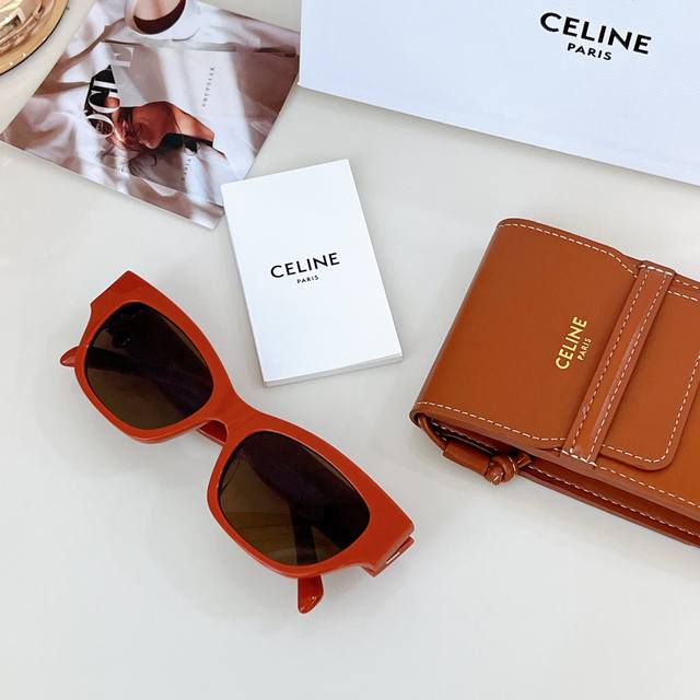 Celine 新色 Mod：40197 Size：54-18-145