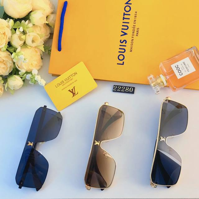 Louis Vuitto*新款潮酷太阳镜 时尚休闲墨镜 驾驶出游度假太阳眼镜