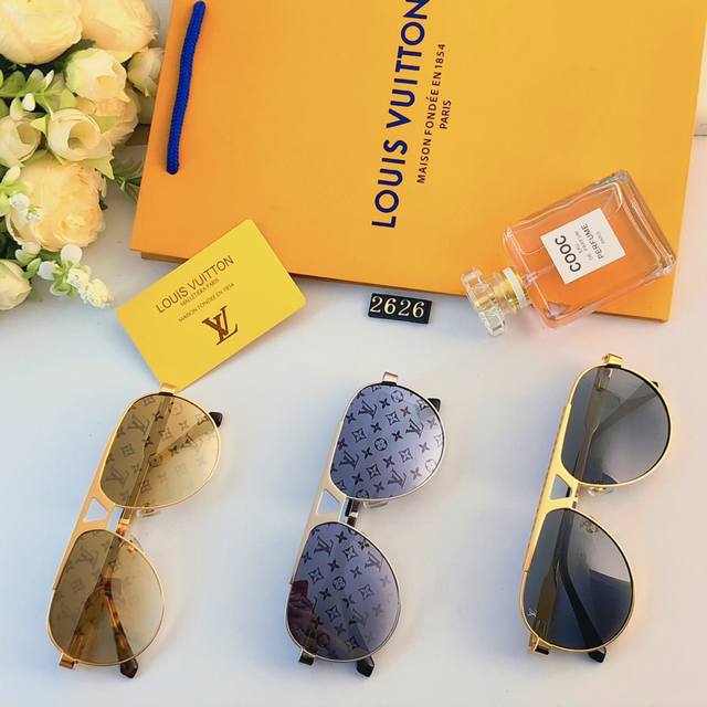 Louis Vuitto*新款 太阳眼镜复古个性前卫 墨镜模特款潮 高质感高品质金属
