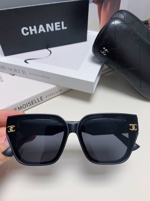 Chanel香奈儿 2024小香款高清防紫外线太阳镜女士时尚墨镜明星同款韩版大框眼镜
