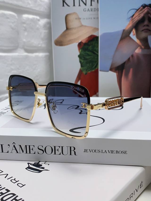 Chanel香奈儿2024新款太阳墨镜，男女款遮阳镜，金属镜腿，开车出游必备！