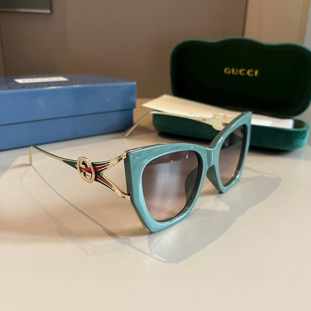 Gucci古奇女款太阳镜遮阳墨镜，旅游开车必备