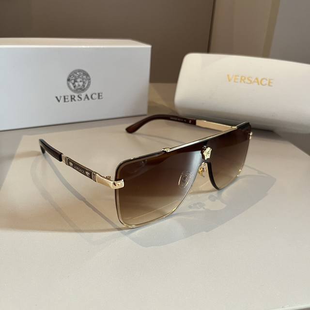 Versace范思哲欧美风时尚太阳镜，男士偏光镜，男款遮阳镜、修饰脸型的好搭档