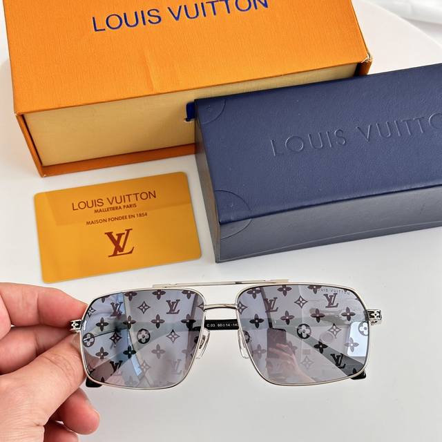 Louis Vuitto*Model：Z1236 Size：60口14-143