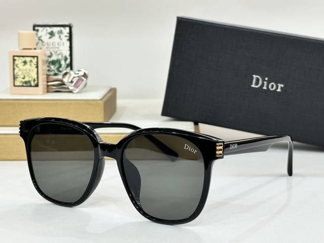 Dior* Cd0245S Size:54口19-150