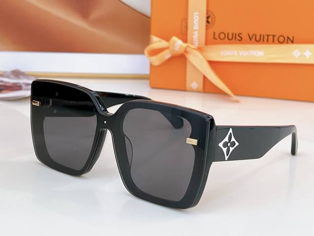 Louis Vuitto* Model: Z1462E Size：144口0-145
