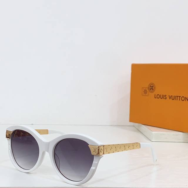 Louis Vuitton* Mod：Z1857E Size：55-19-145