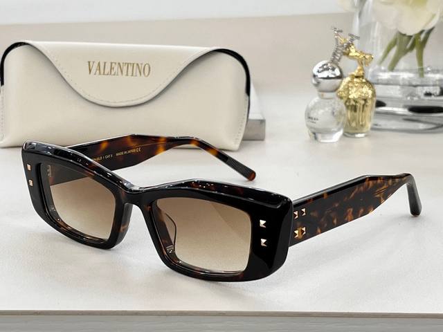 Valentino Vls-109-52 Size:52口18-142