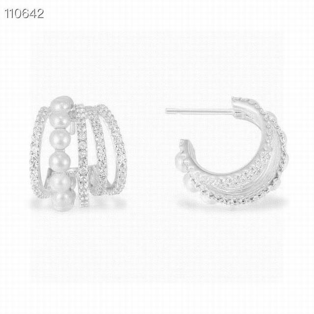 Apm Monaco珍珠耳环女 复古慵懒法式轻奢耳饰耳钉银礼物 独特风格 精选原版进口材质电镀厚金 原版一比一定制。