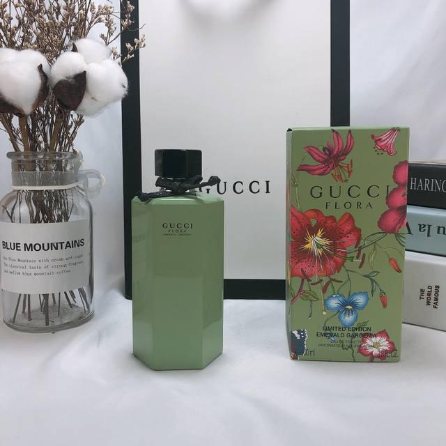 原单品质 古驰牛油果花之舞香水 100Ml，Gucci 2019年夏季限量版flora Gorgeous Gardenia淡香水。今年的瓶身采用了牛油果色设计，