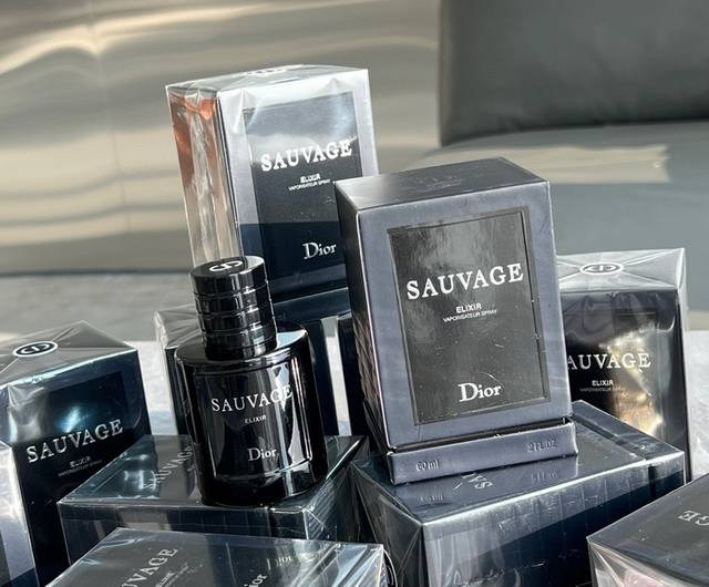原单品质 2021年末全网首发 Sauvage Elixir 旷野典藏香 Dior首席调香师 Francois Demachy 在旷野原有基础上升华了旷野核心香