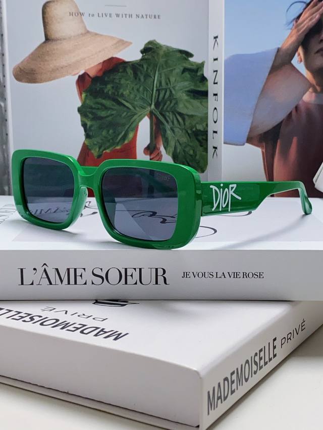 Dior迪奥 2024新款方形墨镜女高级感网红风字母太阳眼镜防紫外线凹造型潮酷 椭圆方框 女士墨镜